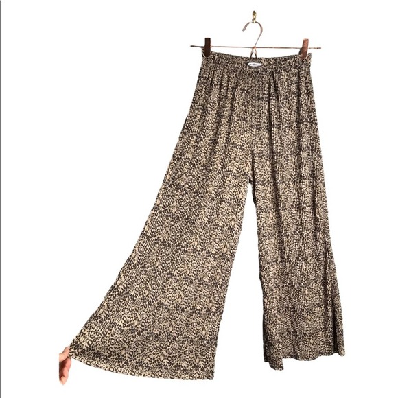 ASOS | High Waist Animal Print Pleated Pants Flare Leg Cropped pants - Picture 1 of 7